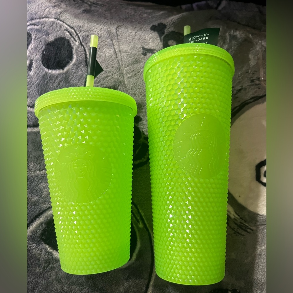New Glow in the dark Starbucks Tumblers Set